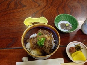 牛丼、胡麻豆腐