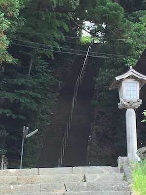 鳥海山大物忌神社（ちょうかいさんおおものいみじんじゃ）